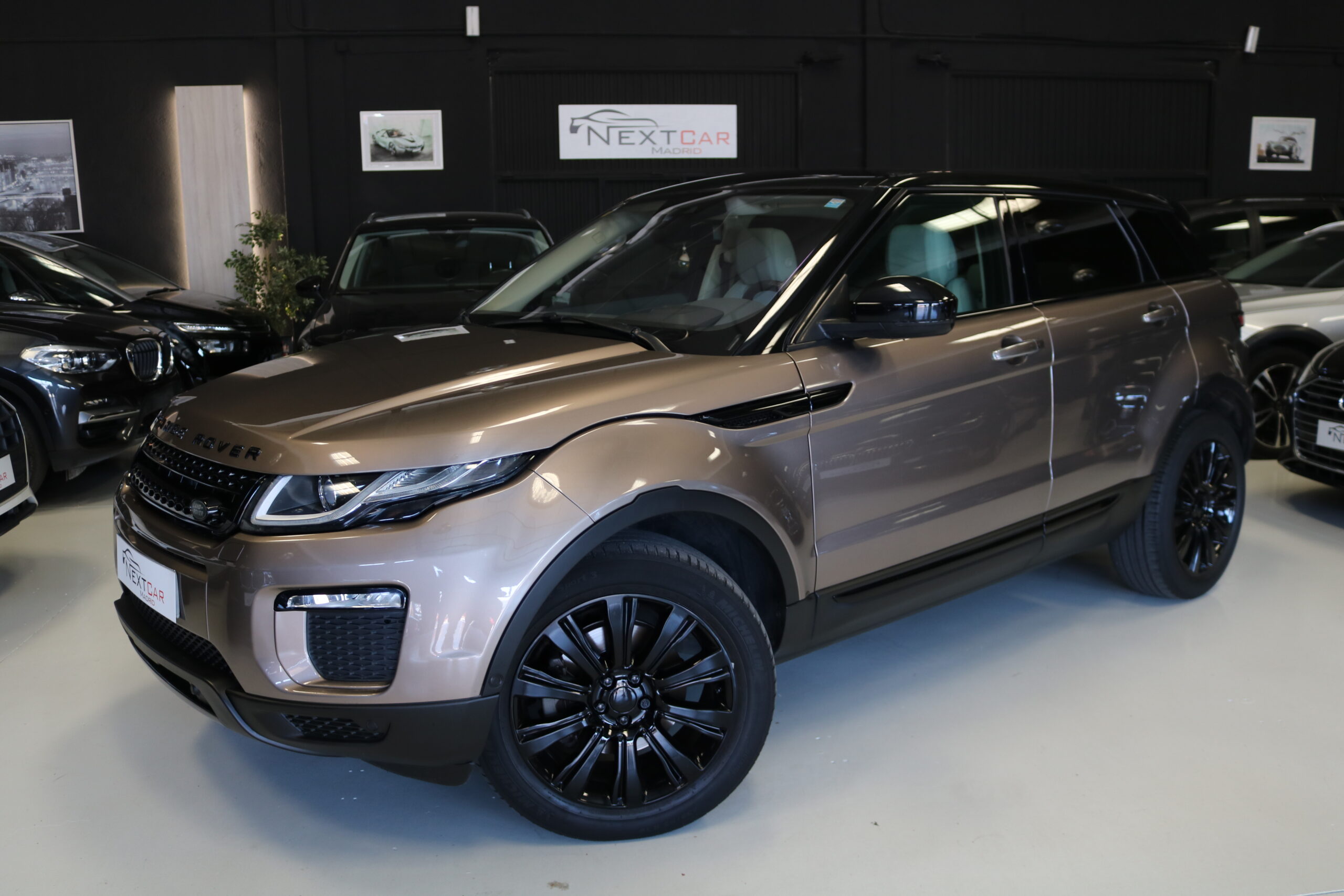 LAND ROVER RANGE ROVER EVOQUE 2.0 TD4 HSE 4WD AUT.